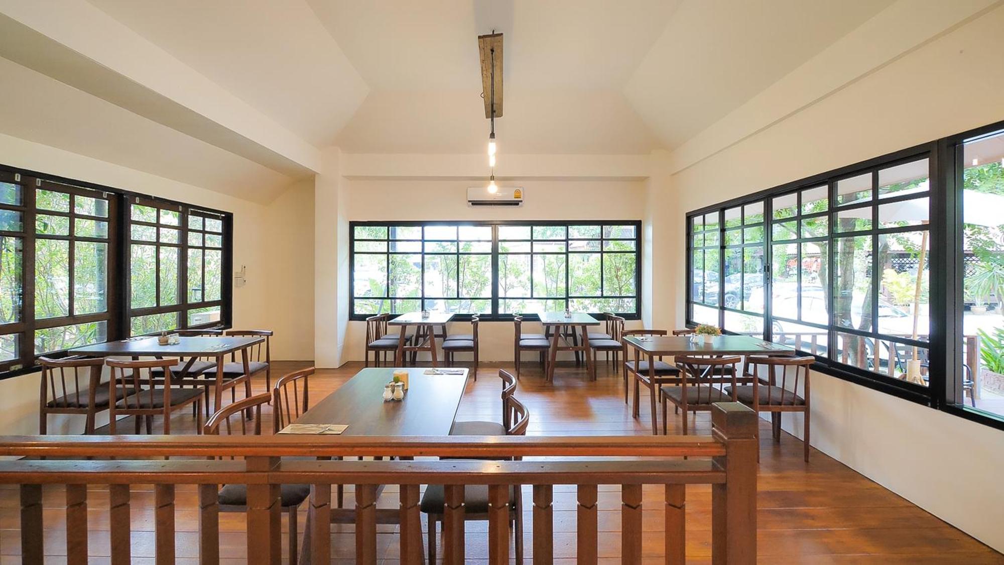 Siam Avari Hotel, Chiang Rai Zewnętrze zdjęcie